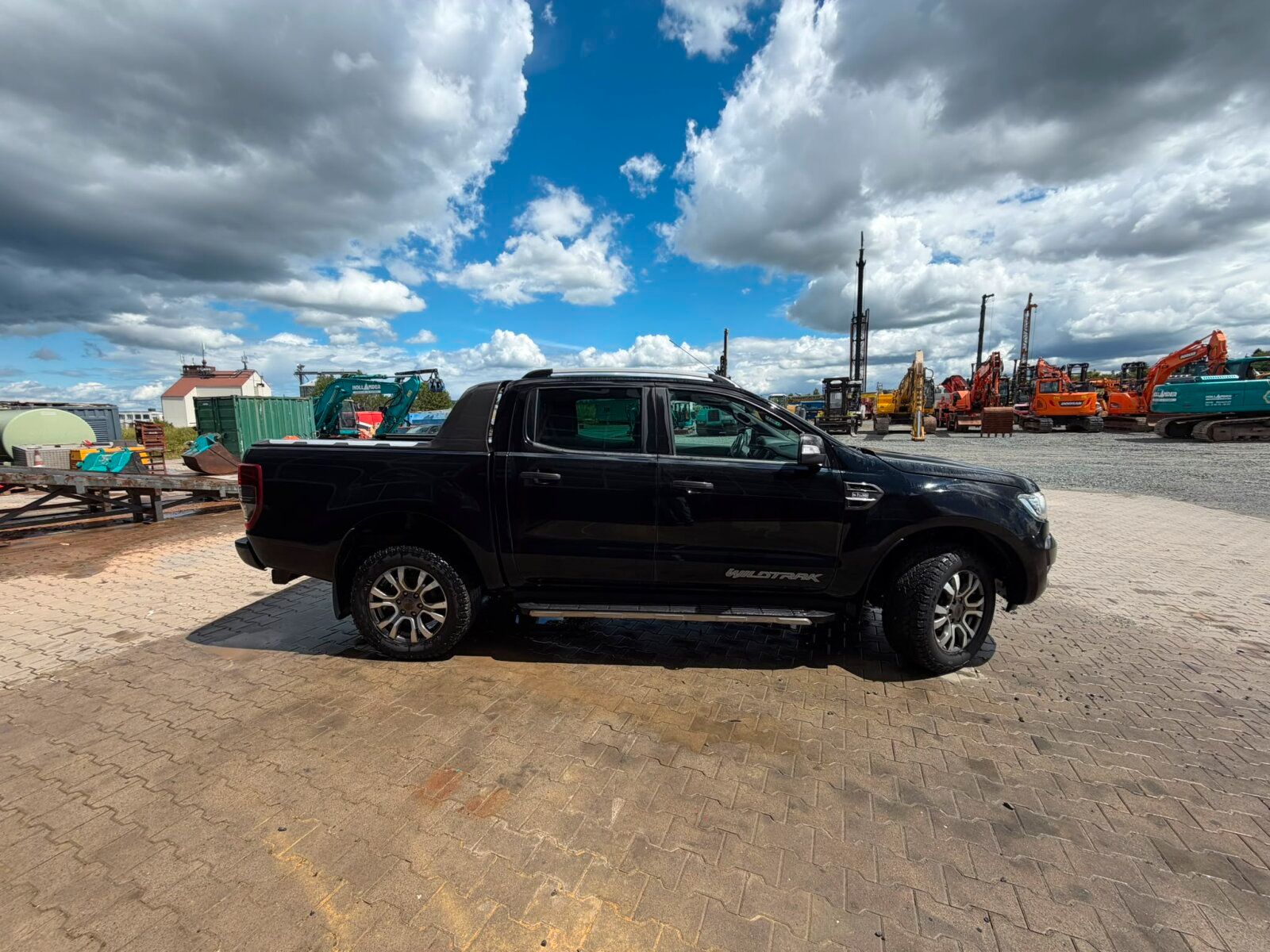 Fahrzeugabbildung Ford Wildtrak / 4x4 / 3.2l 5 Cyl Diesel