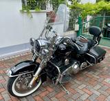 Harley-Davidson Road King Classik FLHRC - HARLEY-DAVIDSON BOCHUM