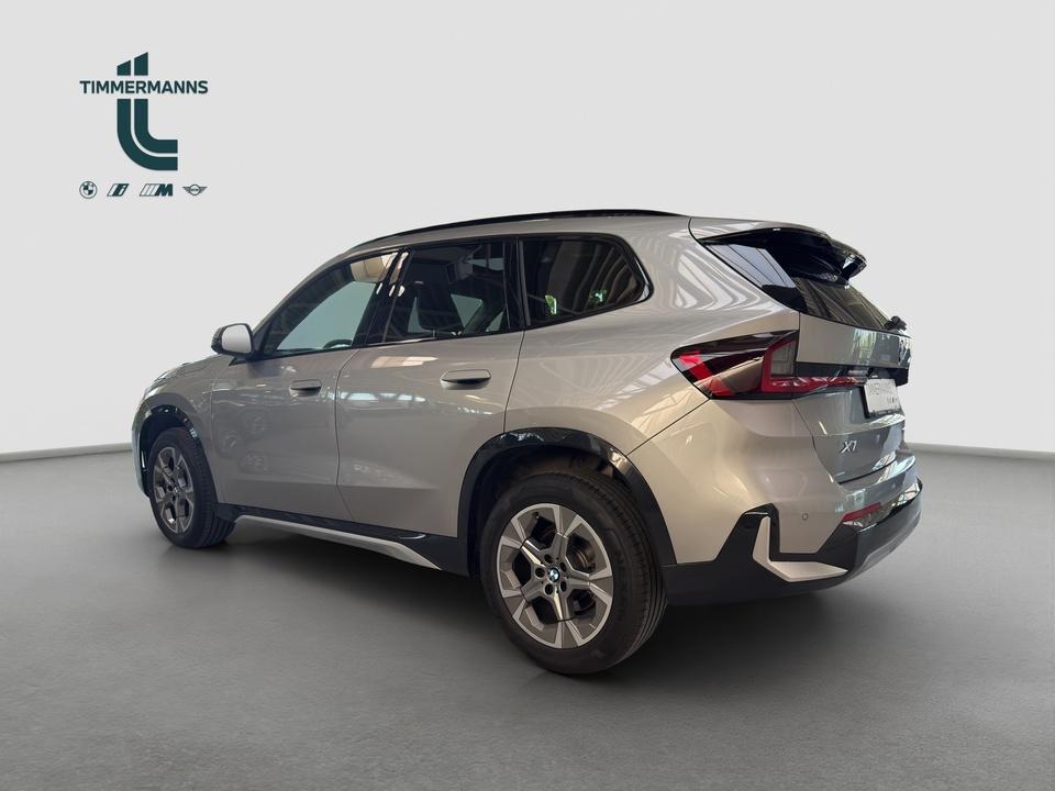 BMW X1 sDrive20d xLine Pano AHK H&K DrAss+ AdLED