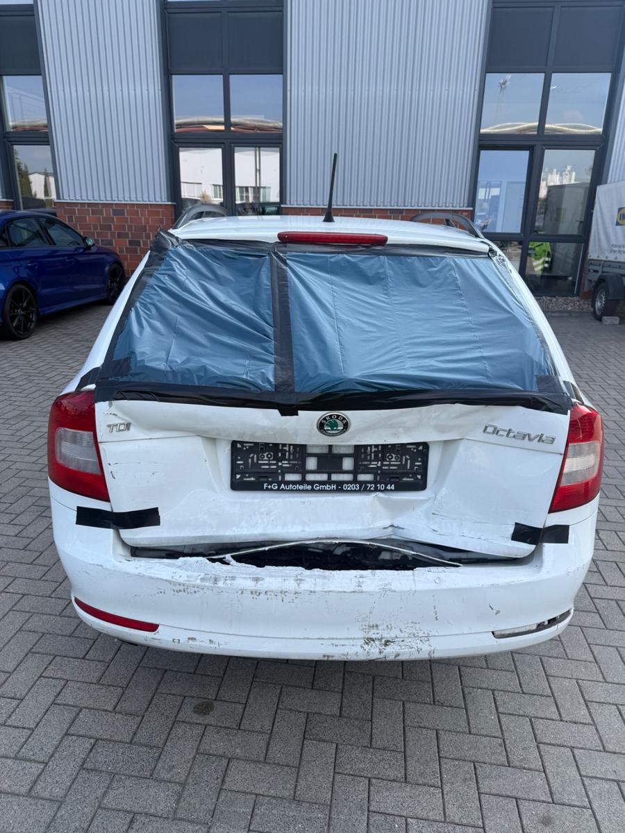 Skoda Octavia 2011 — engine 1.598 cm³, 105 HP (77kW)