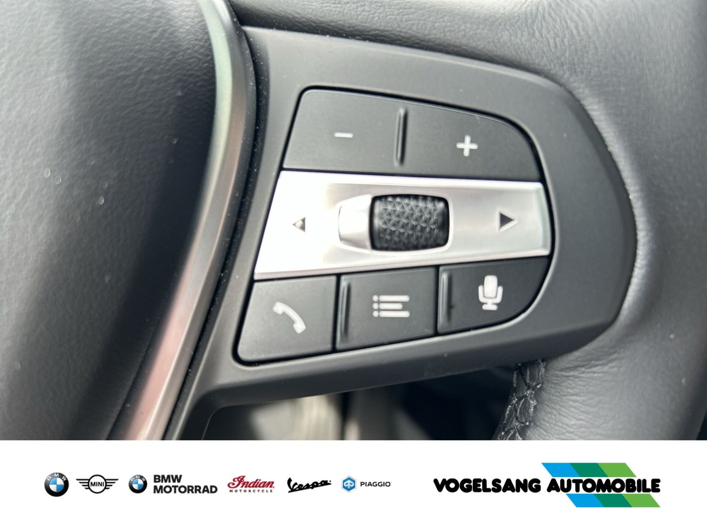 Fahrzeugabbildung BMW 116 i Automatik WLAN Schiebedach LED Navi groß e