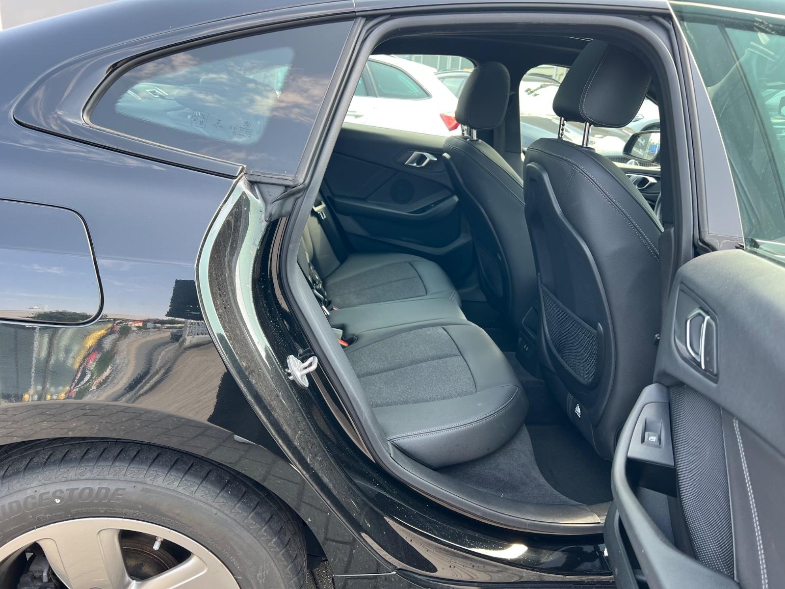 BMW 216d Gran Coupé Advantage AHK+Panorama+LED+DAB