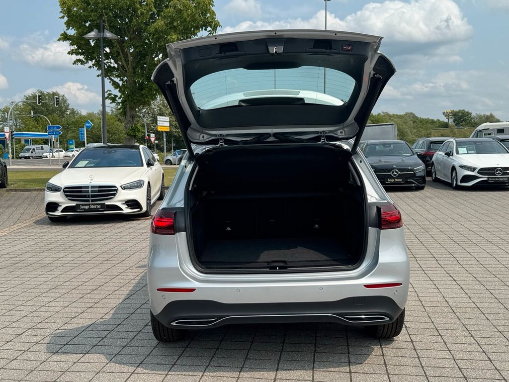 Mercedes-Benz B 180 d Progressive Advanced Smartphone Integrat