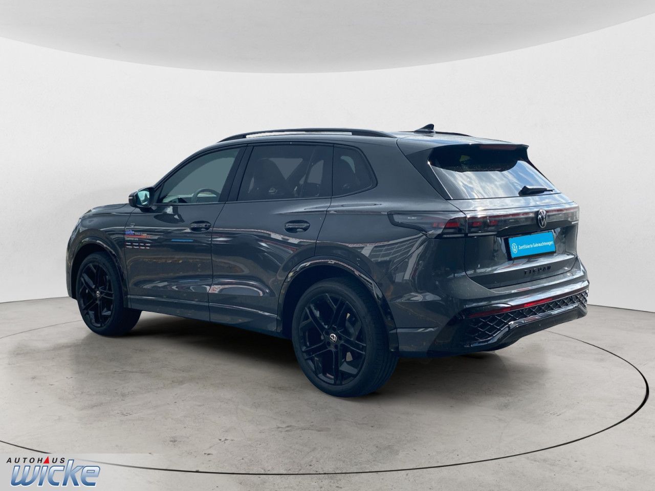 Volkswagen Tiguan 1.5 eTSI DSG R-Line 20 PANO AHK HUD IQ foto 5