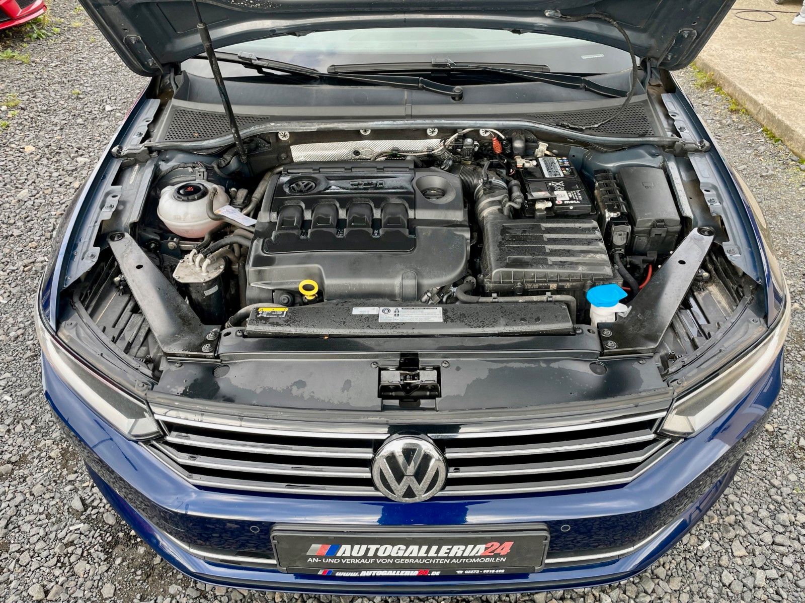 Fahrzeugabbildung Volkswagen Passat Variant 2.0 TDI Comfortline DSG Navi ACC