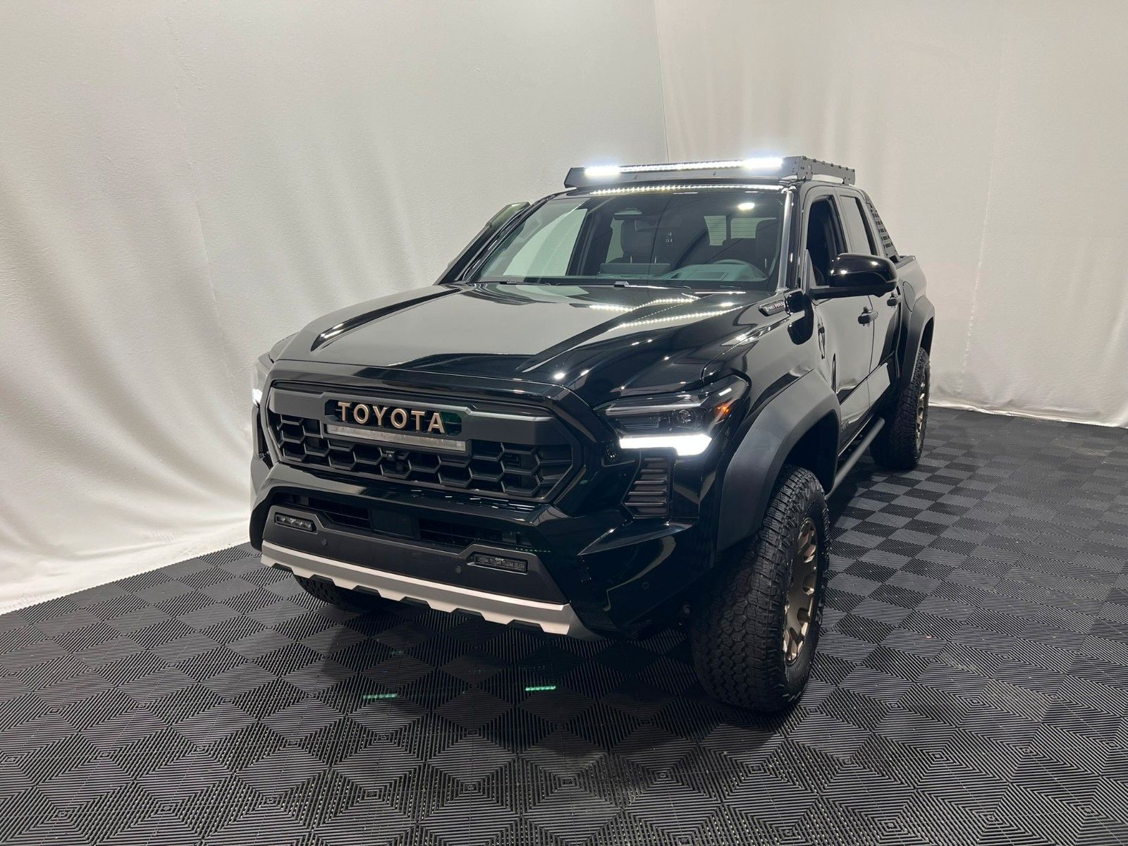 Fahrzeugabbildung Toyota Tacoma Trail Hunter