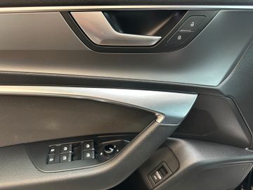 Audi A6 Avant 40 TDI *LED*Standh*AHK*