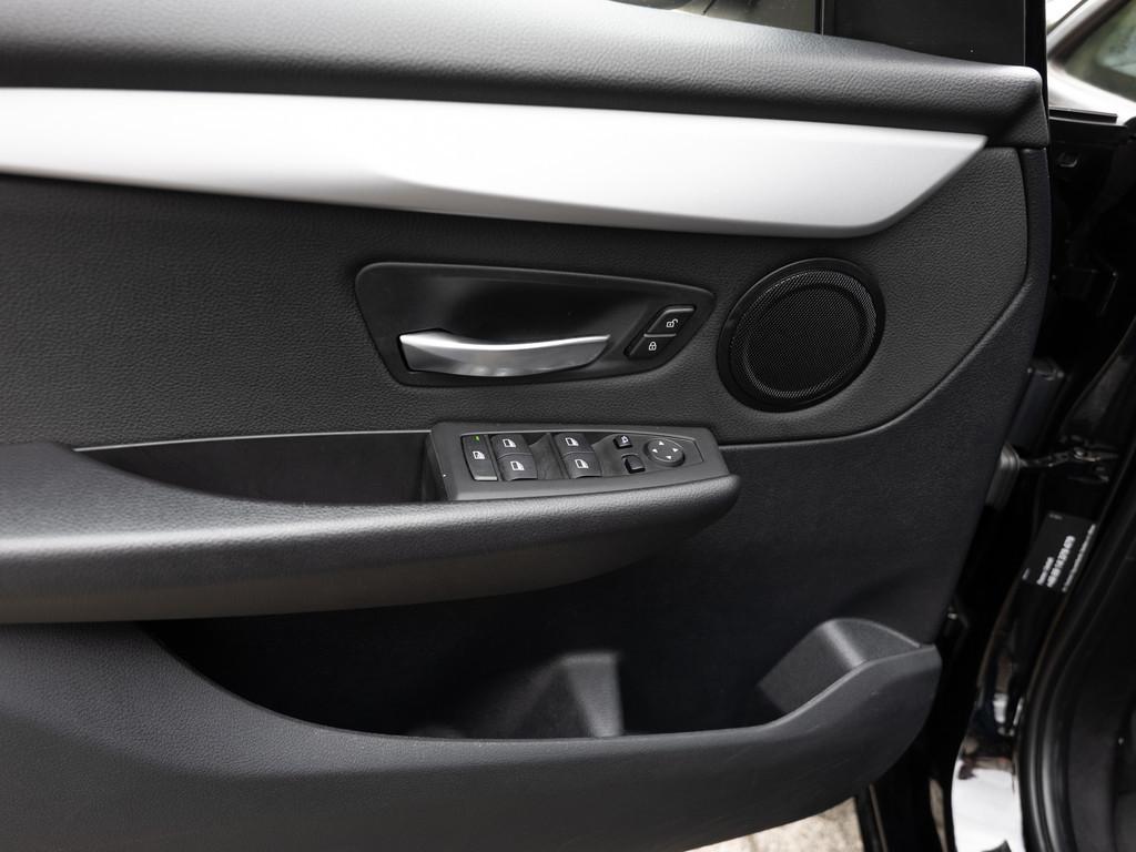 BMW 216 Gran Tourer FACEL. PANO AHK NAVI KAMERA SHZ, миниатюра 26