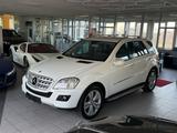 Mercedes-Benz ML 350 CDI 4Matic Sport Pak AHK NAVI PDC Luftfed