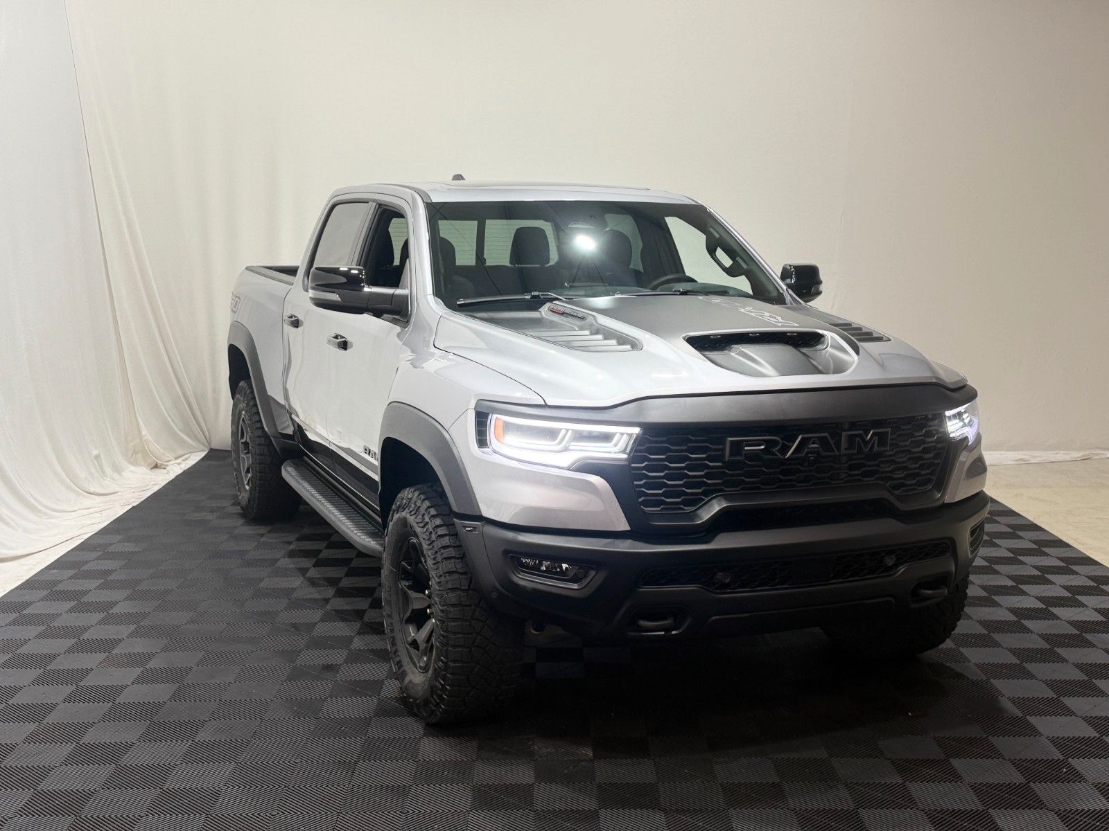 Fahrzeugabbildung Dodge RAM 1500 RHO H/O