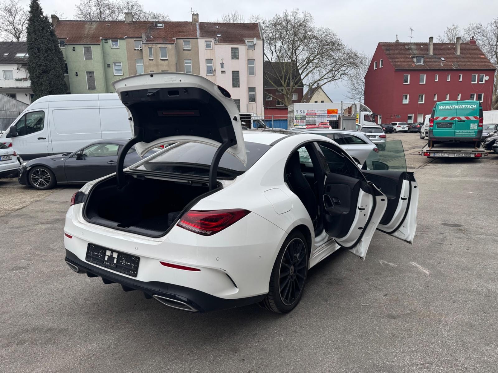 Mercedes-Benz CLA 250 e AMG Line Panoramadach Automatik 1. HD!