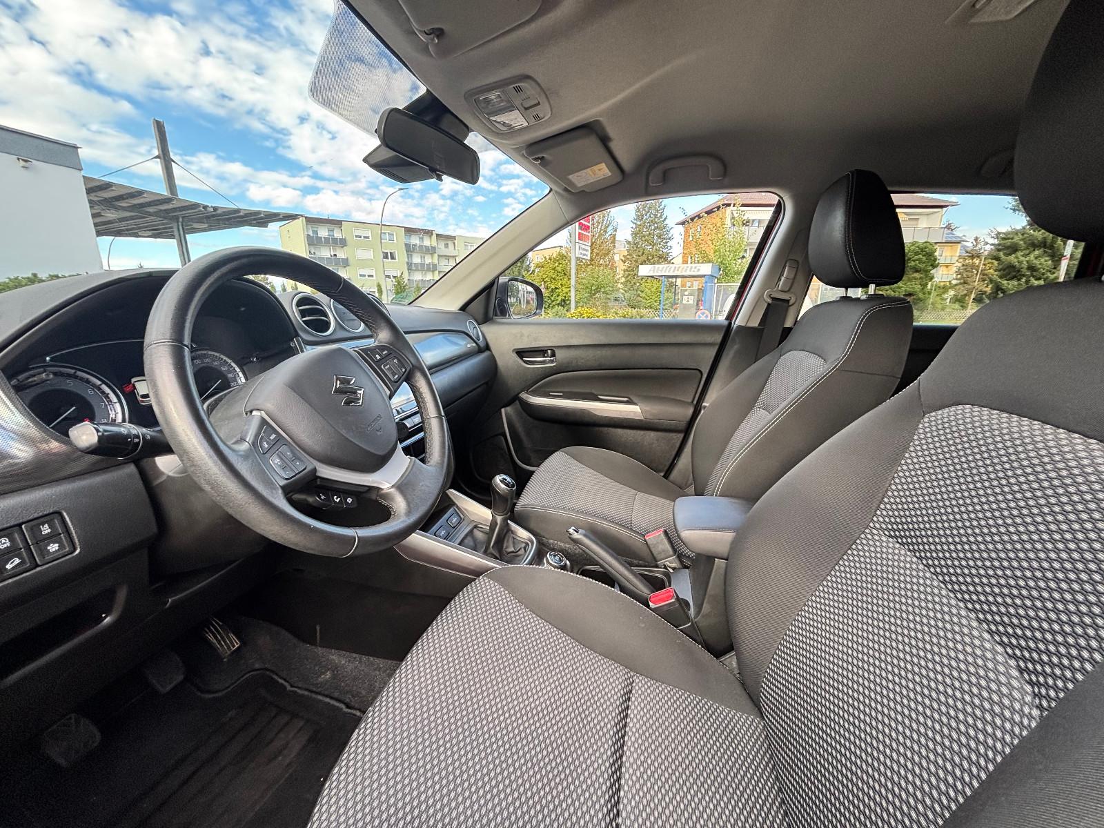 Suzuki Vitara 1.0  Turbo Comfort 4x4 extrem sparsam!