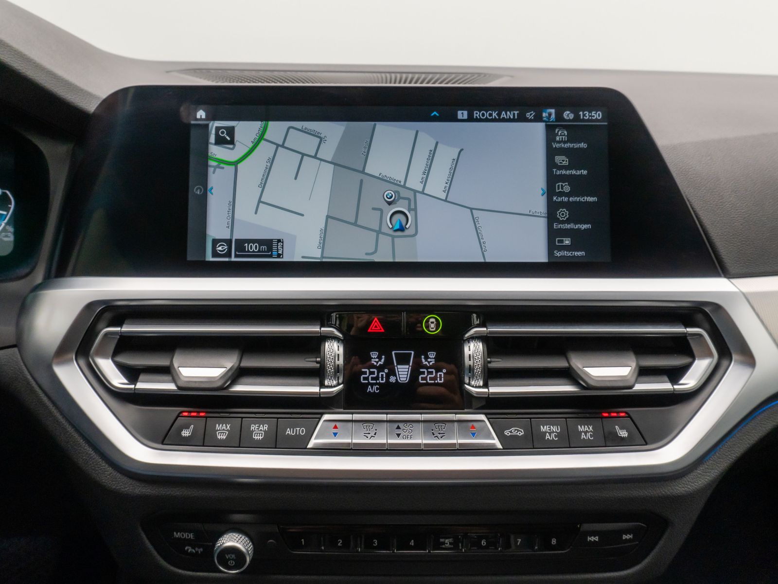 Fahrzeugabbildung BMW 330e xD Alarm DAB Komfort WLAN PDC Sport Leder