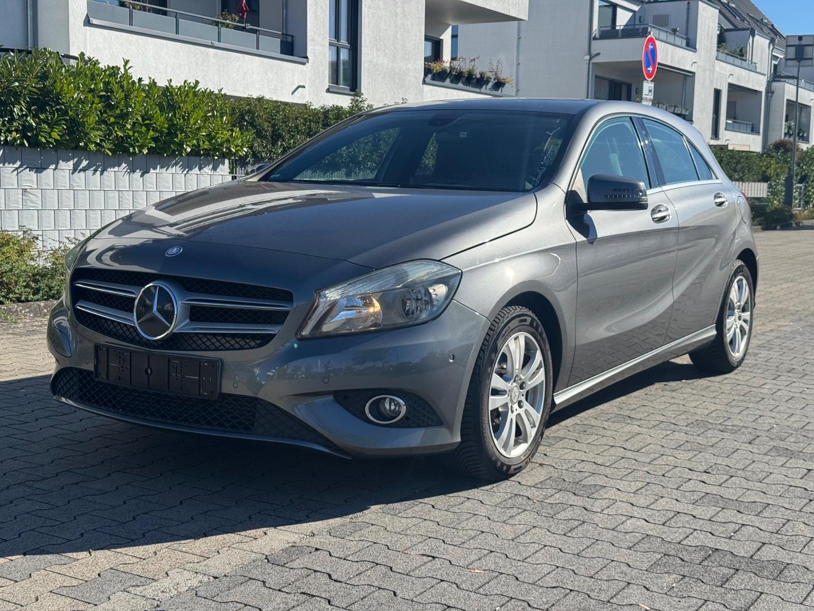 Mercedes-Benz A 200 CDI BlueEfficiency*Scheckheft*Navi*SHZ
