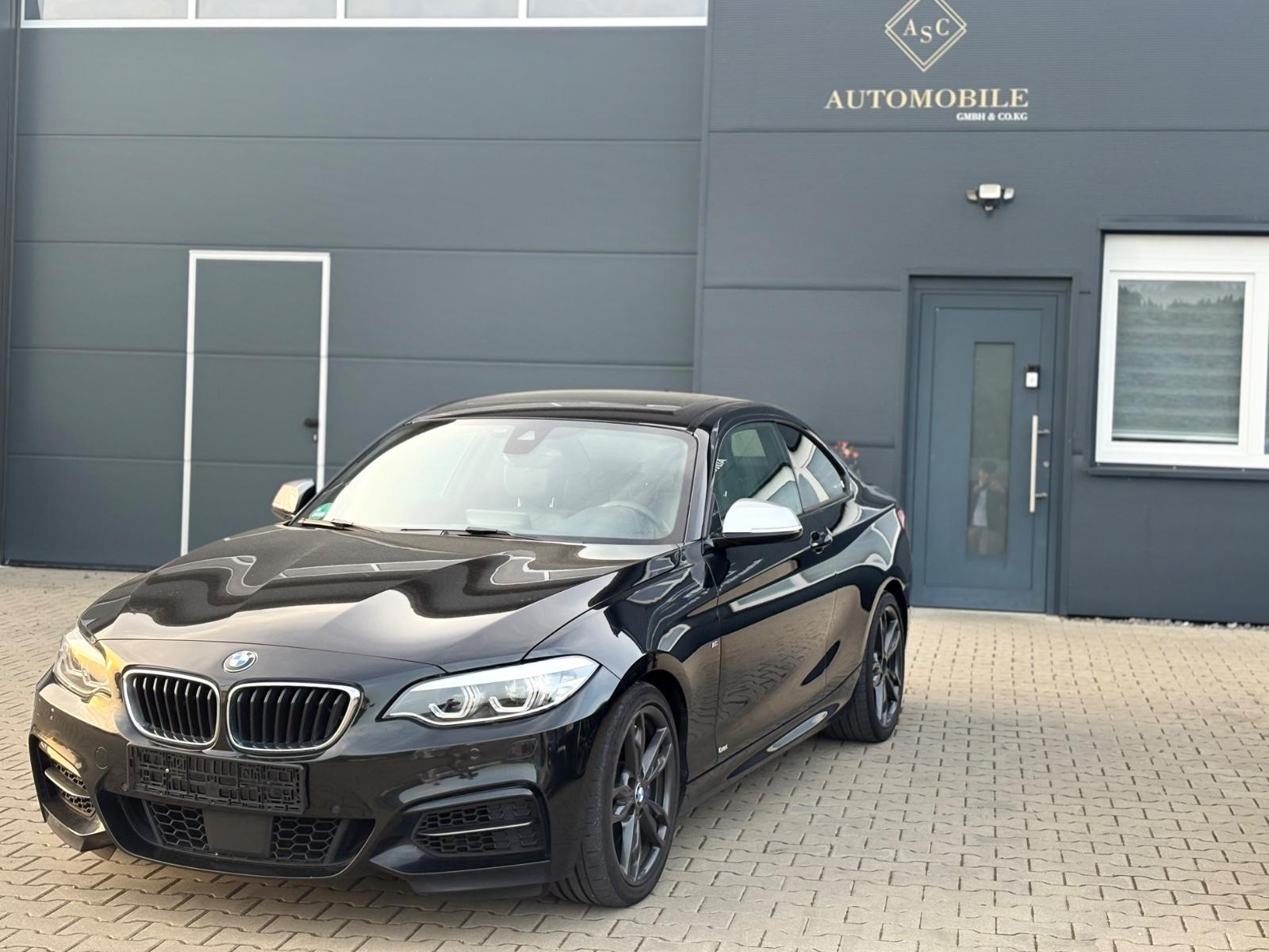 BMW M240i Coupe