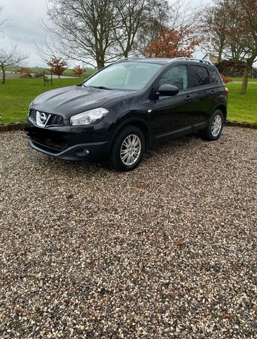 Nissan Qashqai 1,5 diesel TEKNA full options