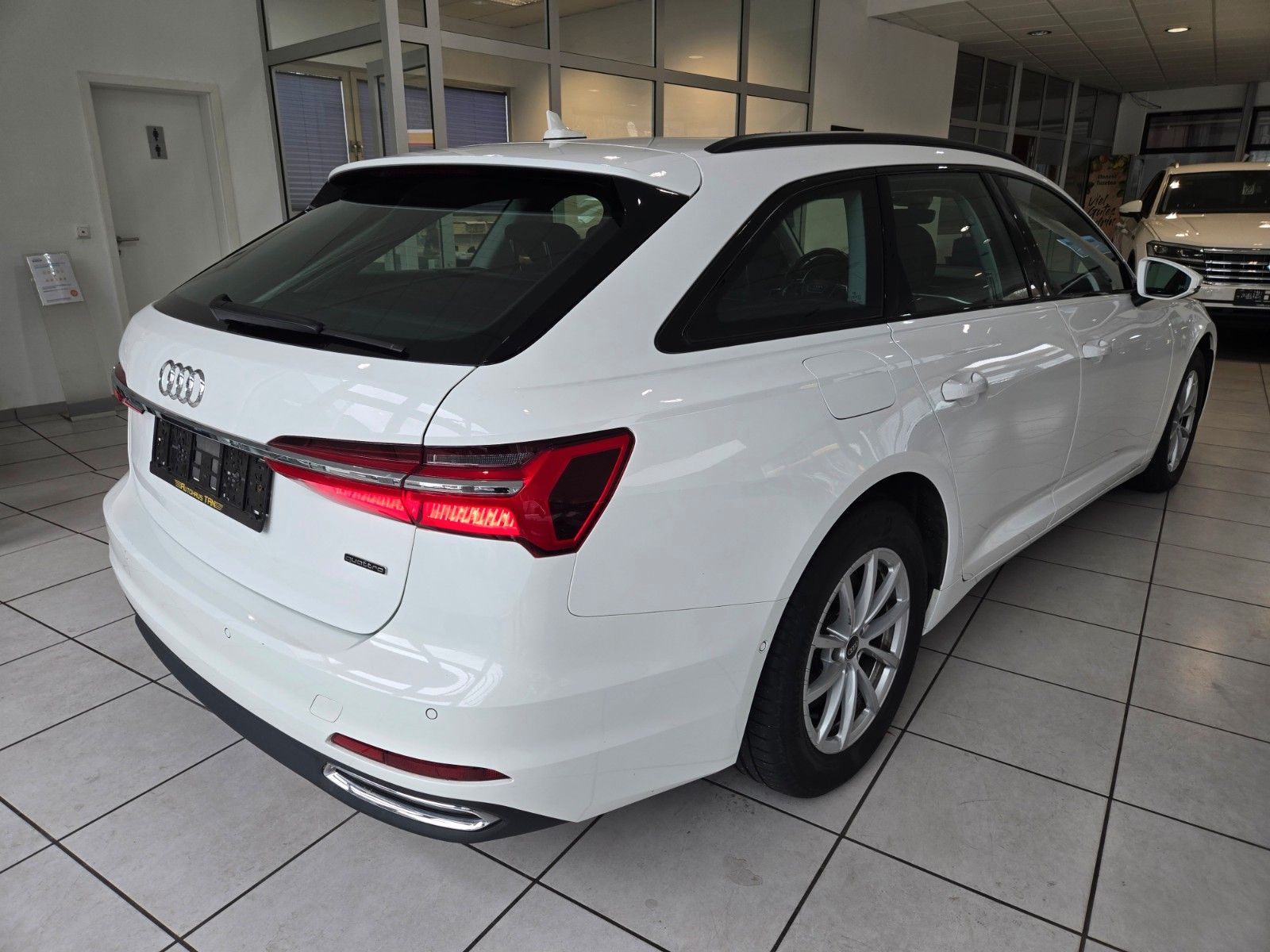 Fahrzeugabbildung Audi A6 Avant 45 TDI quattro*Business-Paket