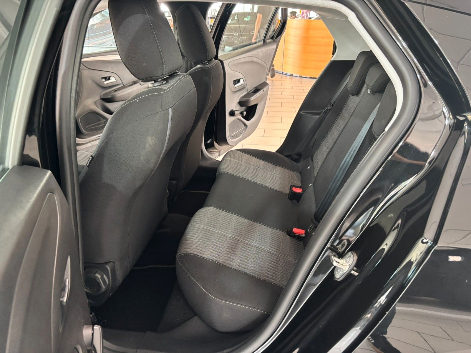 Fahrzeugabbildung Opel Corsa F 1.2 EDITION NAVI/TEMP/PDC/SPORT/DAB+