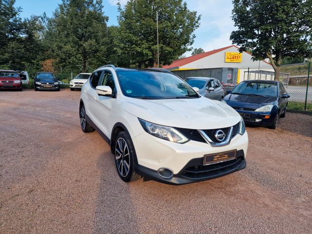 Nissan Qashqai Tekna 4x4*172TKm*NAVI*Klimaaut*SHZ*PANO