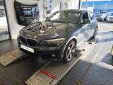 BMW 120i Sport Line Business Paket Navi Automatik - BMW 1er Reihe mit Benzin-Antrieb