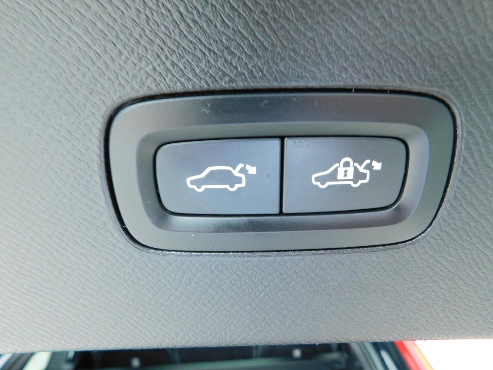 Fahrzeugabbildung Volvo XC90 T8 Inscription Edition "Bowers&Wilkins"