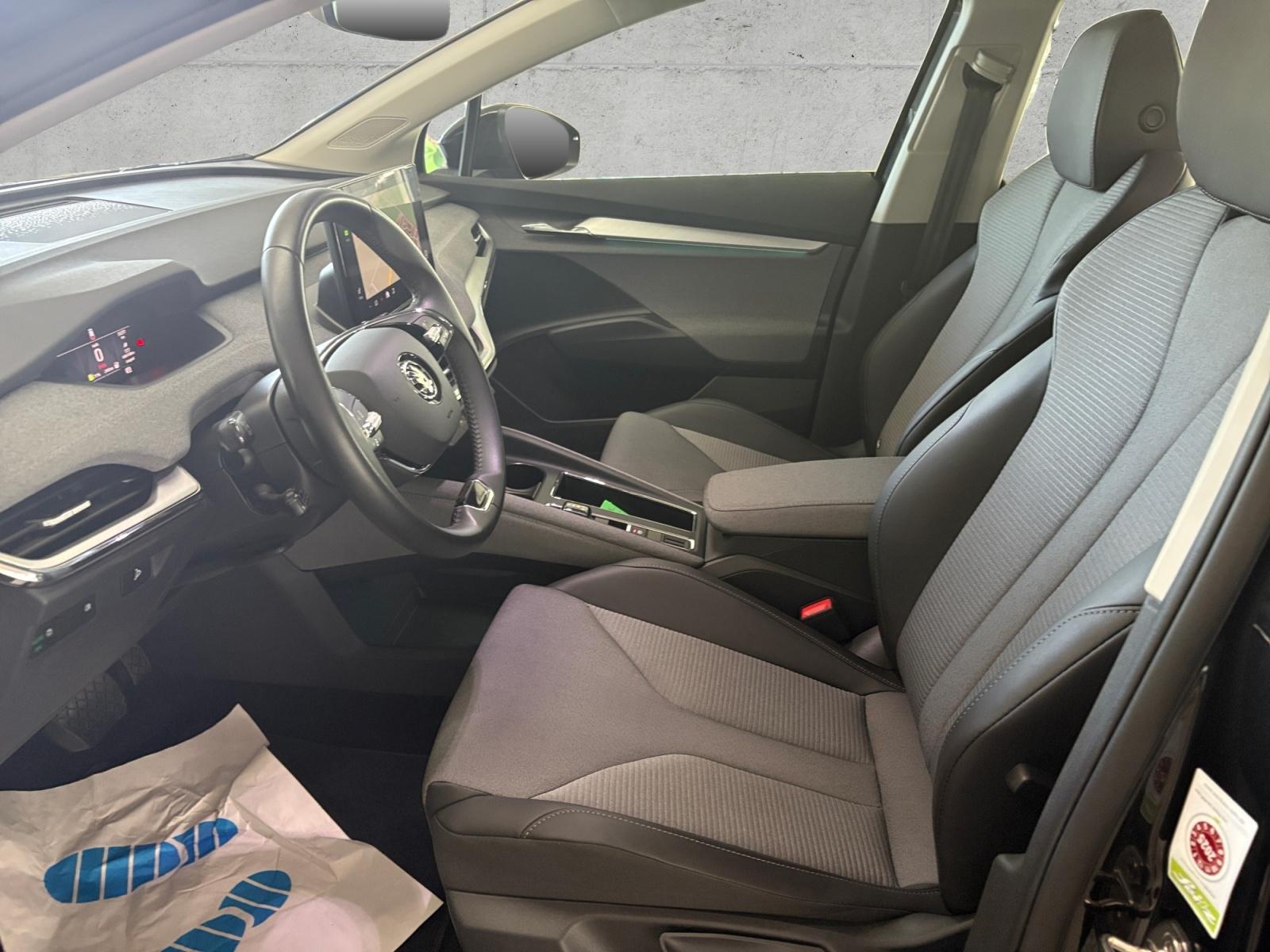 Skoda Enyaq LOFT 180PS 60kWh +WÄPU+LED+CARPLAY+RKAM+NA