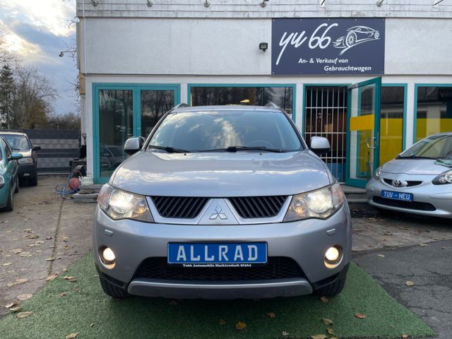 Mitsubishi Outlander2.4Intense4x4AUTOMATIK7 SitzKlimaautAHK