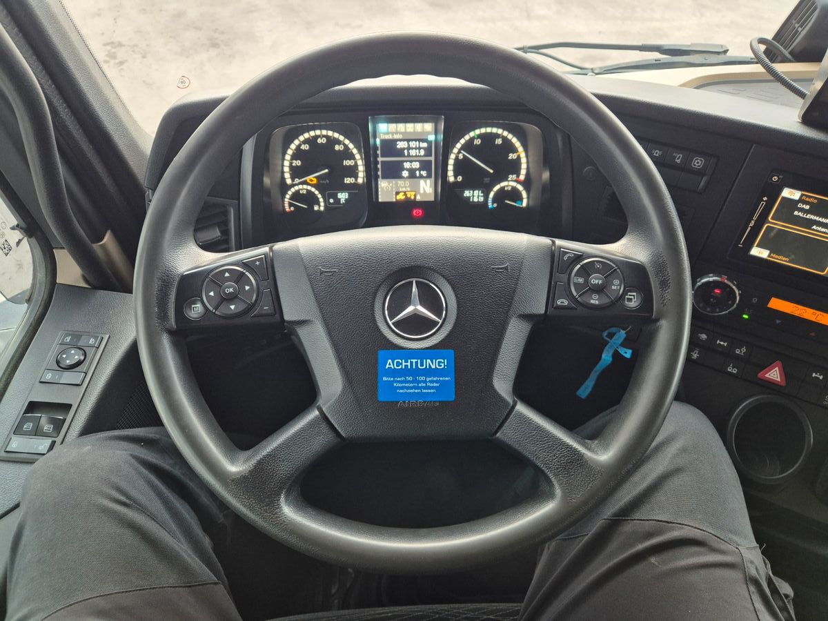 Fahrzeugabbildung Mercedes-Benz Arocs 2548 L 6x2/4 HAD Palfinger T20A AHK