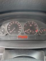 BMW 318i - - BMW 318 aus 2003: 318i