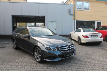 MERCEDES-BENZ E 200 BlueTEC T*Aut+Wippen*LED*Comand*Sitzhzg*