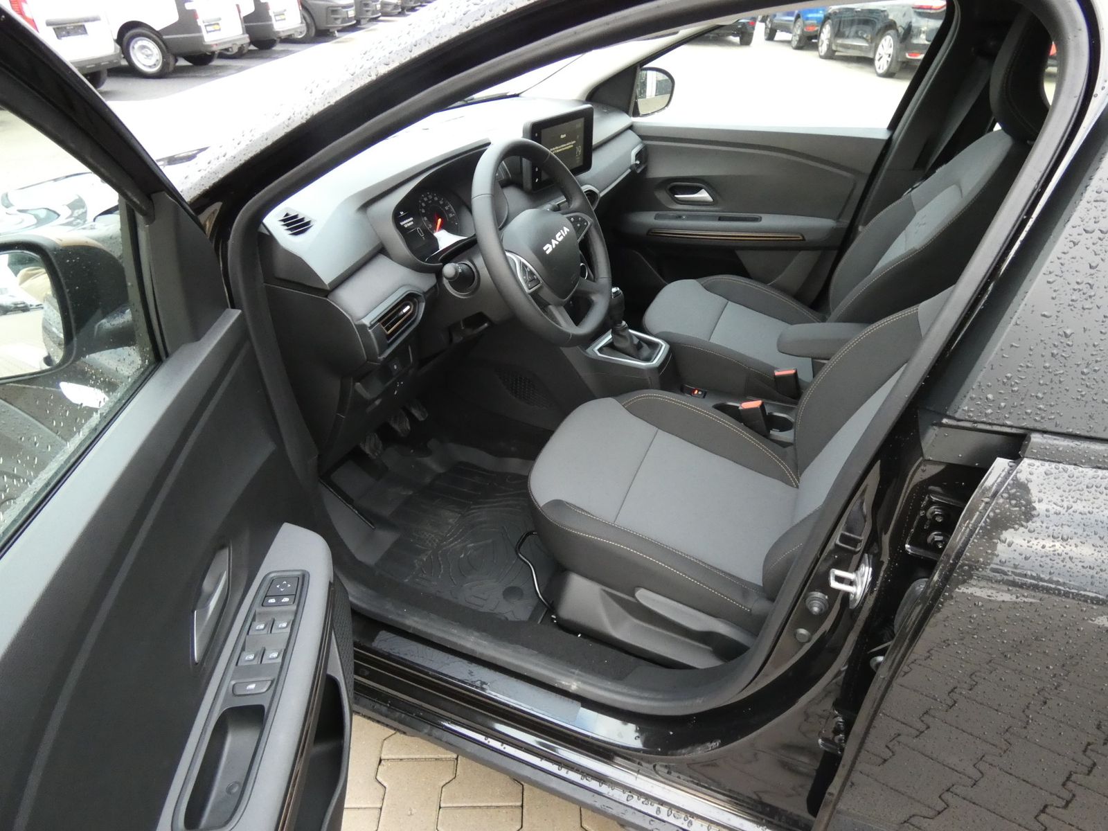 Dacia Sandero - Bild 12