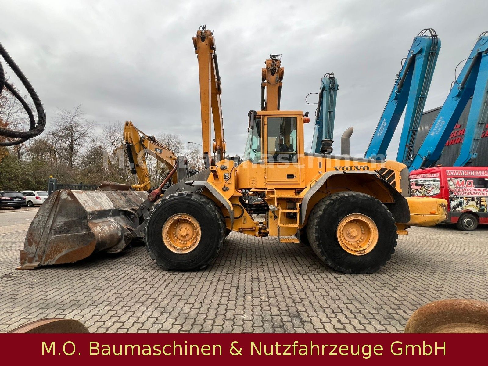 Fahrzeugabbildung Volvo L 120 E /BSS/Waage /AC / ZSA/