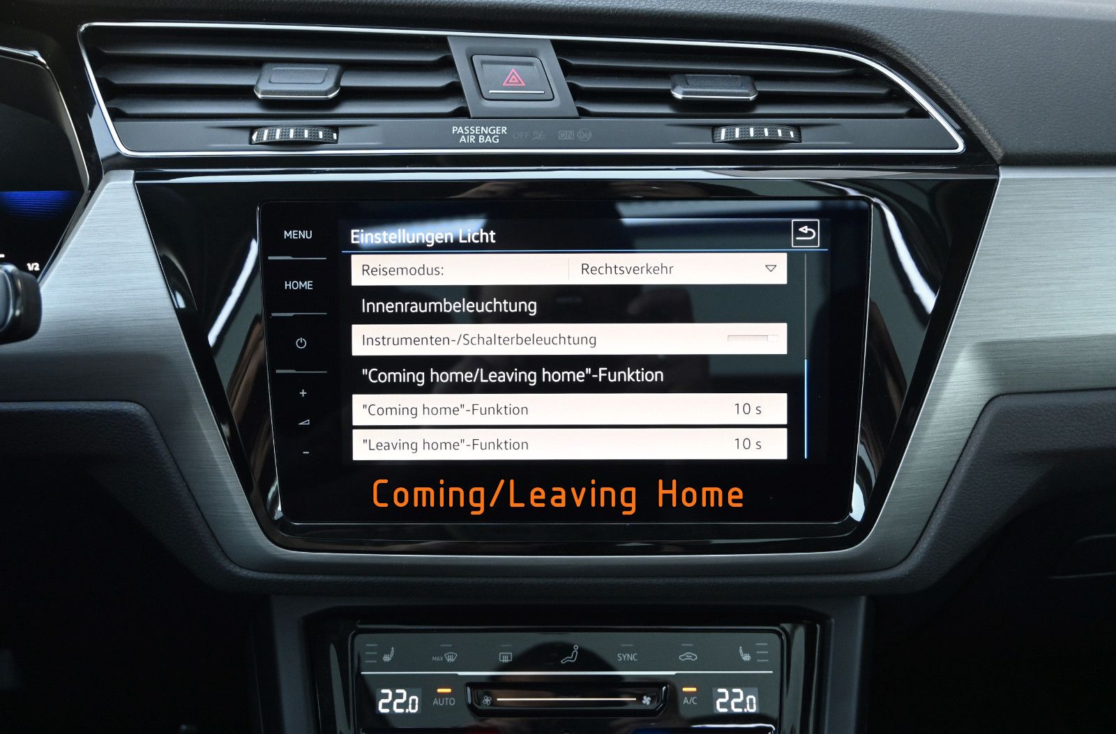 Fahrzeugabbildung Volkswagen Touran 1.5 TSI DSG °ACC°AHK°DYNAUDIO°PANO°STANDH