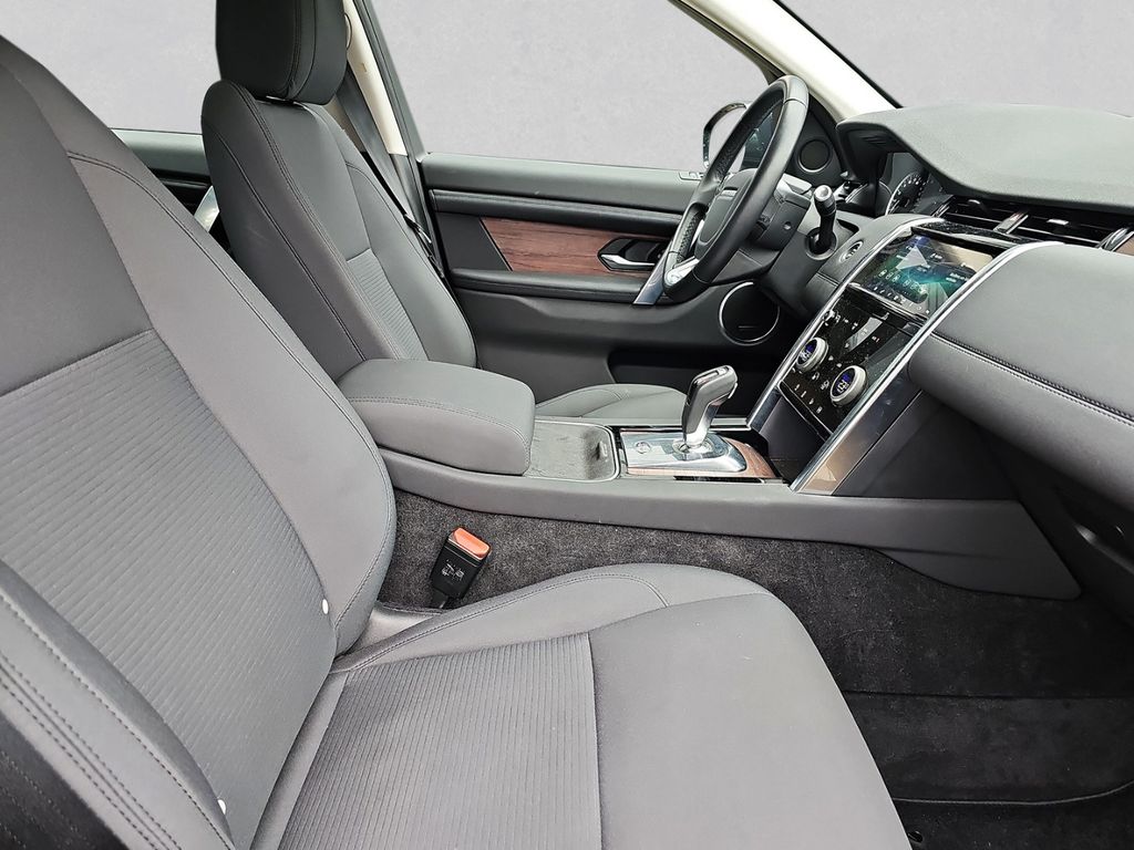 Land Rover Discovery Sport P300e