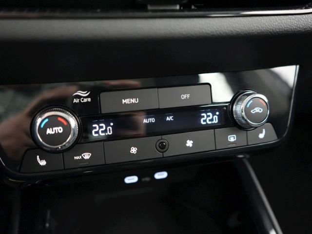 Fabia DRIVE PLUS TSI DSG+BLUETOOTH+SITZ-/LENKRAD