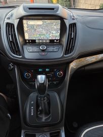 Ford Kuga - 11
