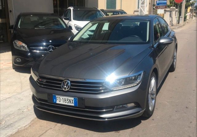 VW Volkswagen Passat 2.0 TDI 4MOTION Business BlueM