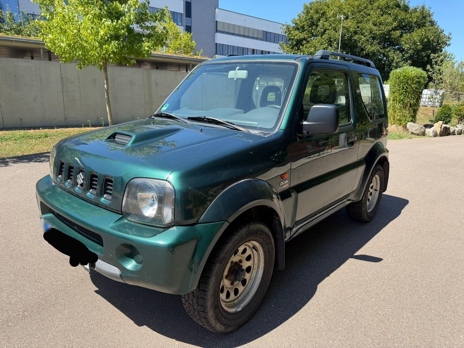 Suzuki Jimny 2005 — rear view