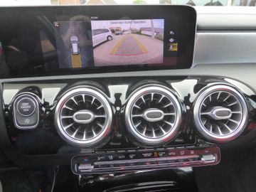 Mercedes-Benz CLA 220d Shooting Brake AMG Line StandhzgPanoL