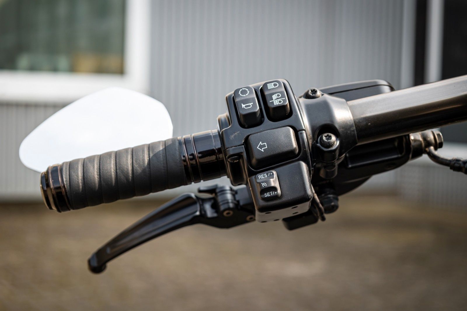 Fahrzeugabbildung Harley-Davidson CVO Pro Street Breakout - Kesstech -