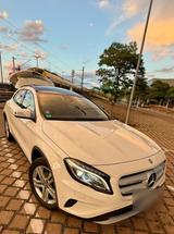 Mercedes-Benz Mercedes GLA 180 -Klasse - : Mercedes Gla