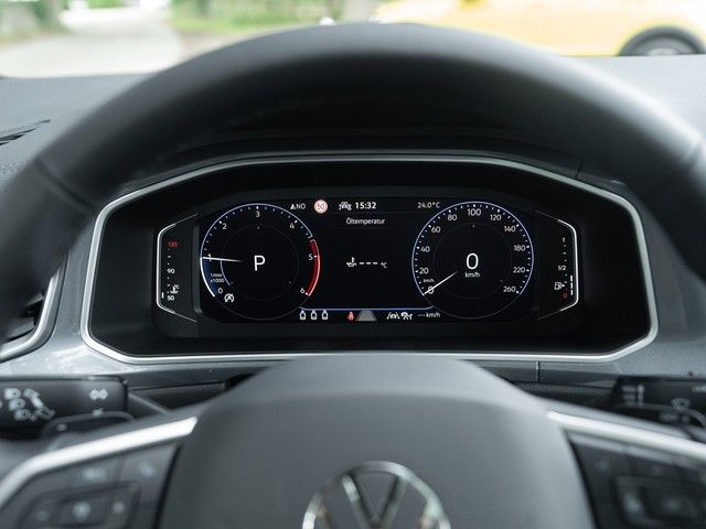 T-Roc Style TDI DSG Pano 8-fach Business