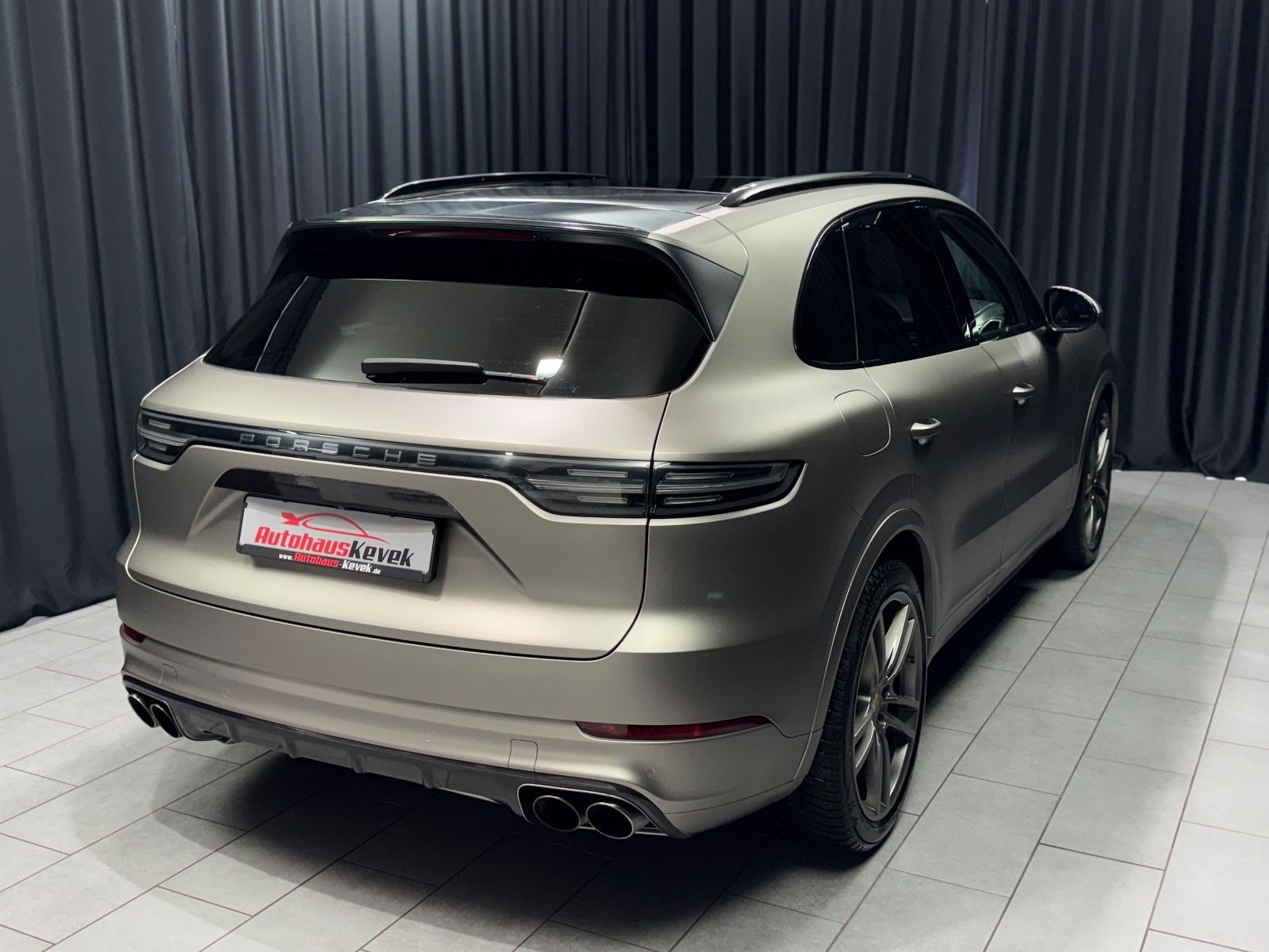 Fahrzeugabbildung Porsche Cayenne S|FACELIFT|PANO|18-WEGE|BOSE|MATRIX|