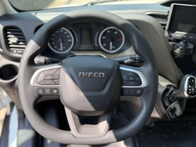 Fahrzeugabbildung Iveco Daily 35S14H EA8 Leichtbaukoffer