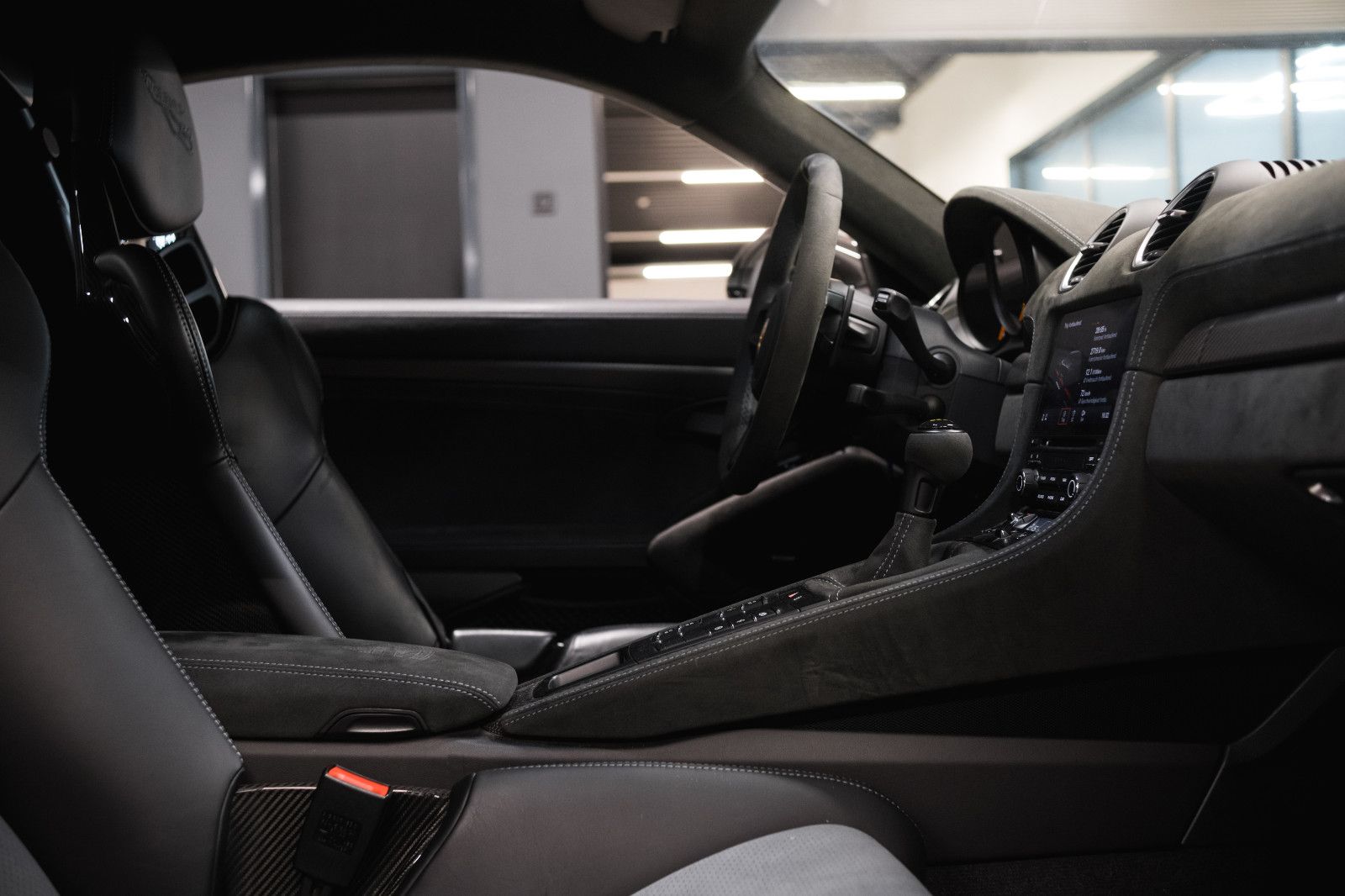 Fahrzeugabbildung Porsche 718 GT4 RS-Weissach-Clubsport-Lift-LED-Kam.-90 L