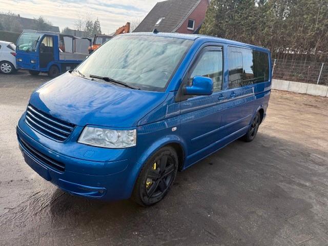 Volkswagen T5 Transporter Bus Multivan Highline
