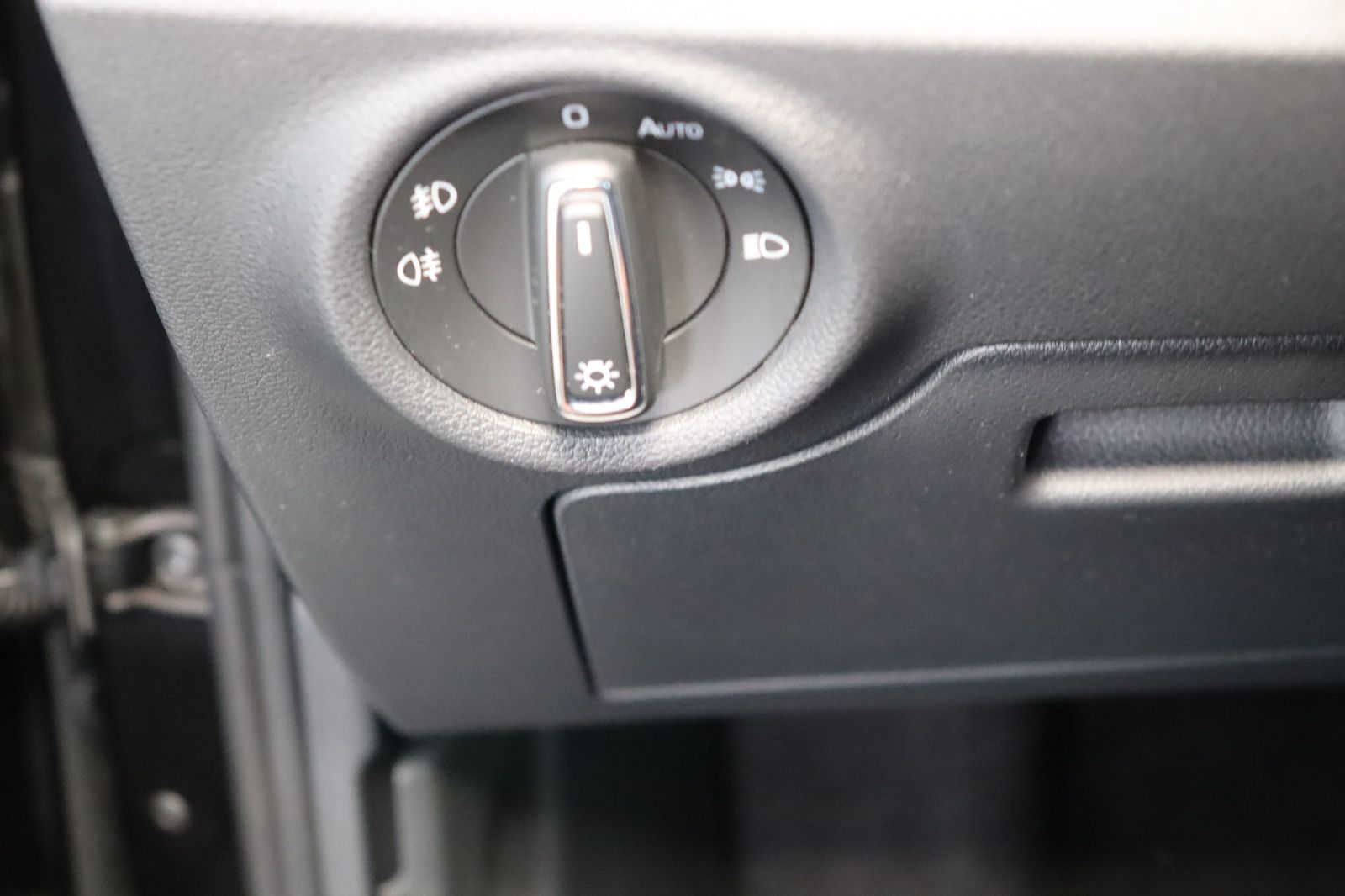 Fahrzeugabbildung SKODA Scala 1.0 TSI Sportback Monte Carlo