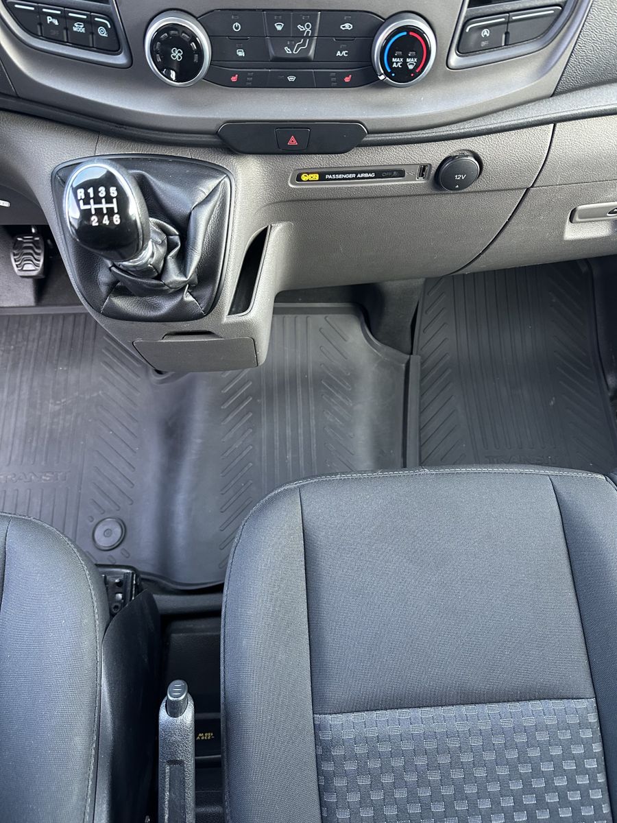 Fahrzeugabbildung Ford Transit Custom 300 L2H1 NAV+SHZ+PP+SORTIMO+KAMER