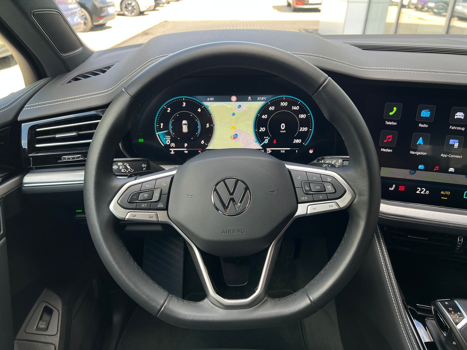 Fahrzeugabbildung Volkswagen Touareg 3.0 TDI 4MOTION *AHK, Luft, Leder, ACC,