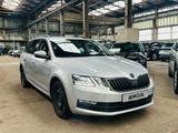 Skoda Octavia III Combi 1.6 TDI DSG 85kW Drive NAVI AH - Skoda Octavia mit Diesel-Antrieb: 1.6